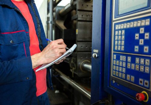 engineer-writes-information-from-device