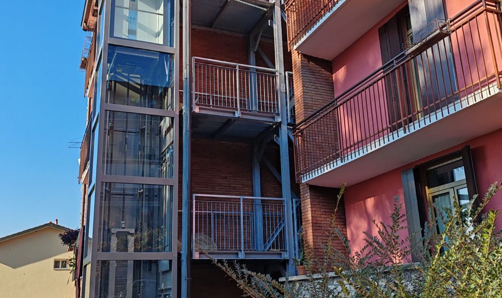 via Ponchia BERGAMO - CATELLETTI PER ESTERNI